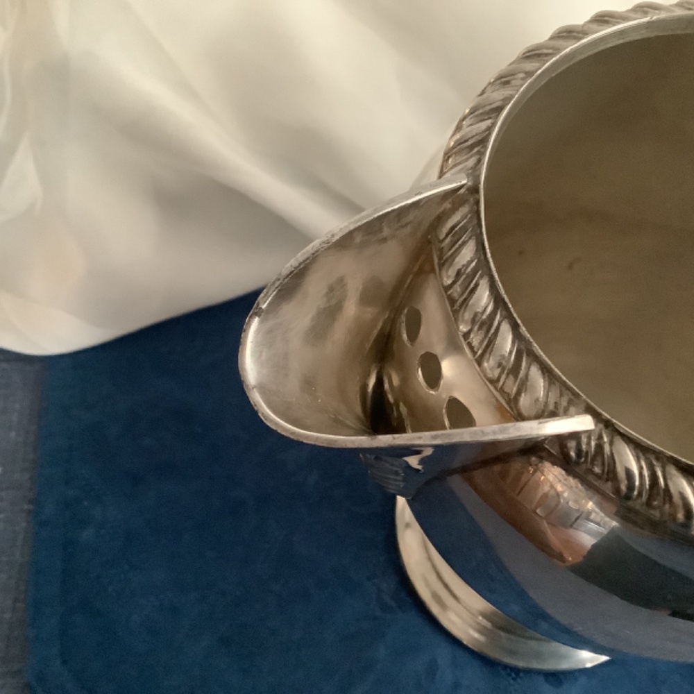 Vintage Water Pitcher. Silver on Copper, hallmarks on bottom. - Picture 4 of 7
